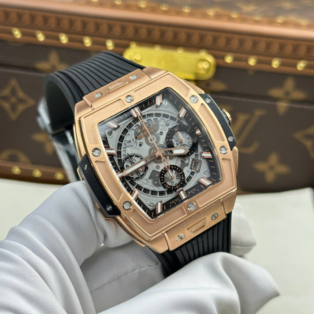 Super Clone Hublot Spirit Of Big Bang King Gold Ceramic 642.OM.0180.RX 42mm — bracelet detail