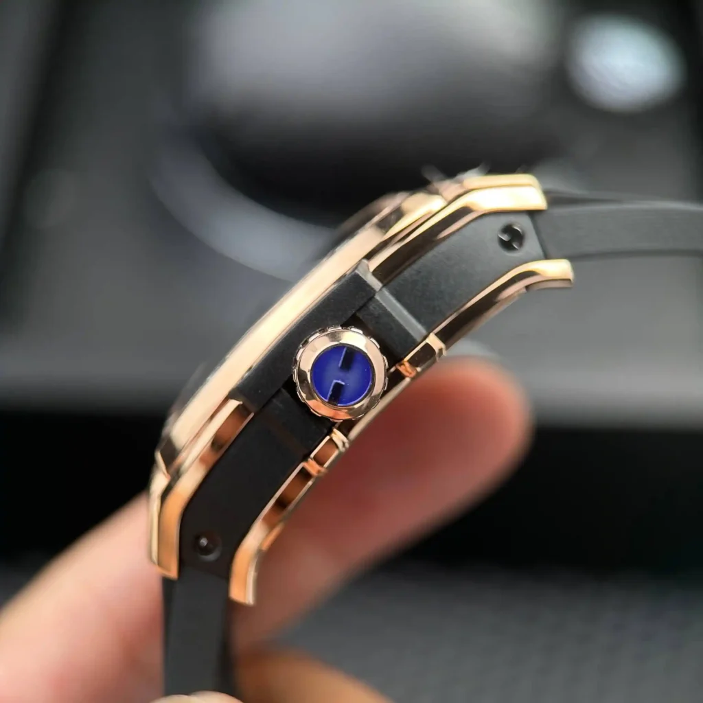 Super Clone Hublot Spirit Of Big Bang King Gold Pave 662.OX.1180.LR.1604 – — case and bezel