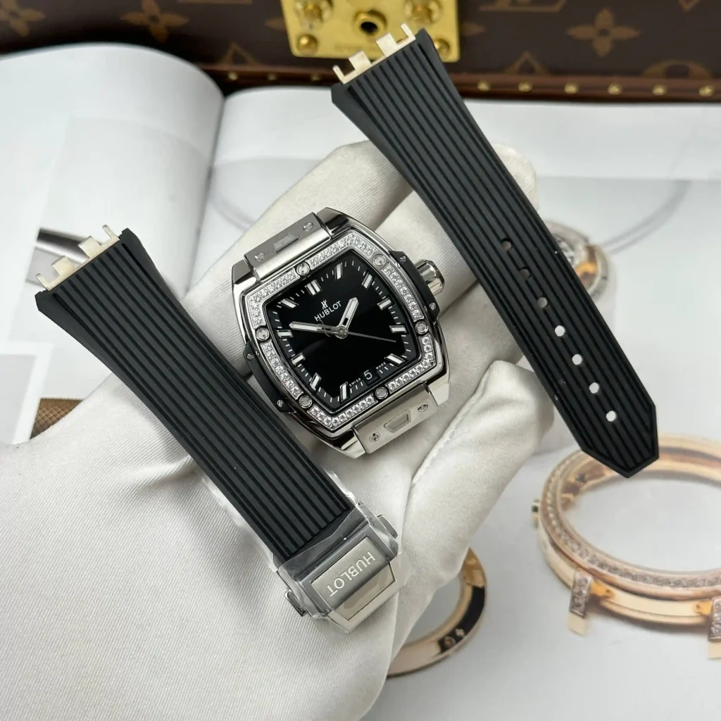 Super Clone Hublot Spirit Of Big Bang Titanium Diamonds 662.NX.1170.RX.1204 — dial close-up