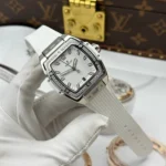 Super Clone Hublot Spirit Of Big Bang Titanium White Diamonds 665.NE.2010.RW.1204 — bracelet detail