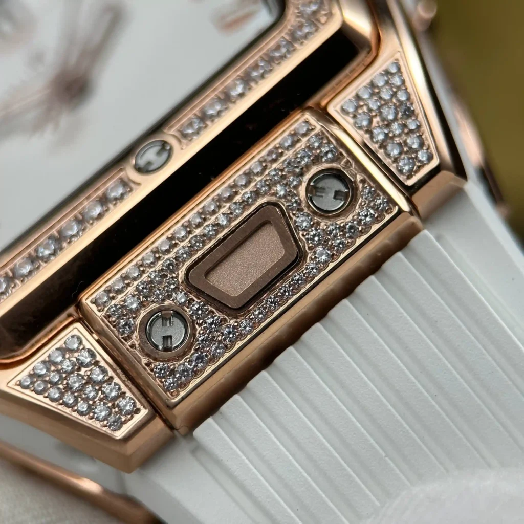 Super Clone Hublot Spirit of Big Bang King Gold White Pavé 662.OE.2080.RW.1604 — movement / caseback view