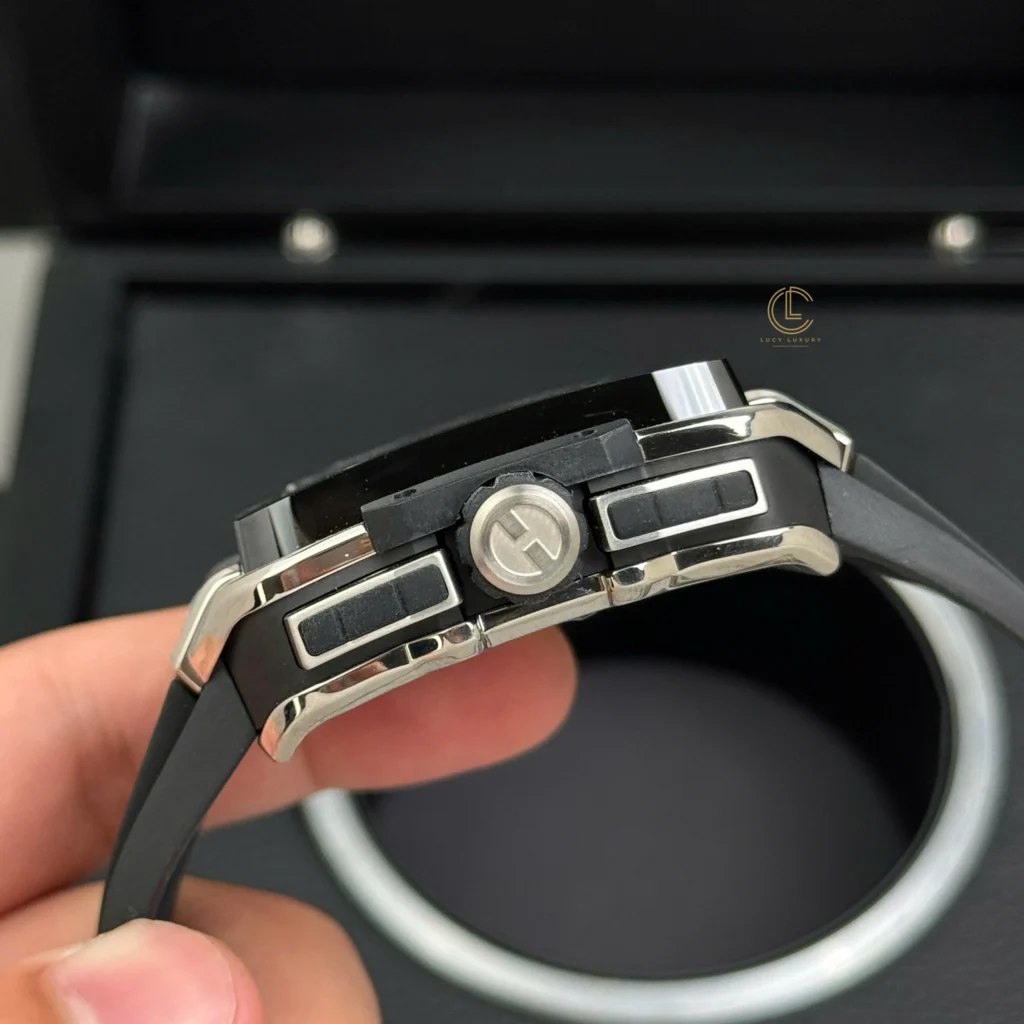 Super Clone Hublot Square Bang Unico 821.NM.0170.RX 821NM0170RX 42mm Titanium Ceramic — clasp and links