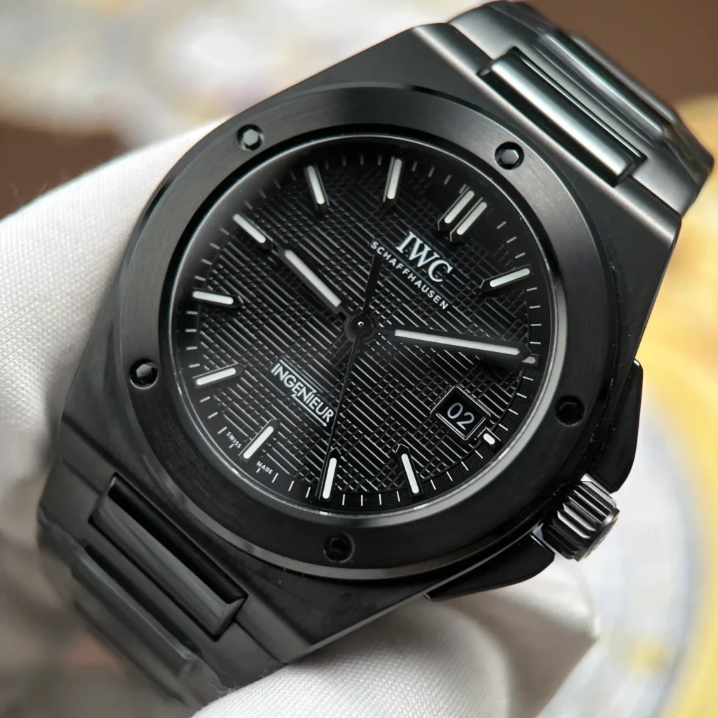 Super Clone IWC 40mm Ceramic — bracelet detail