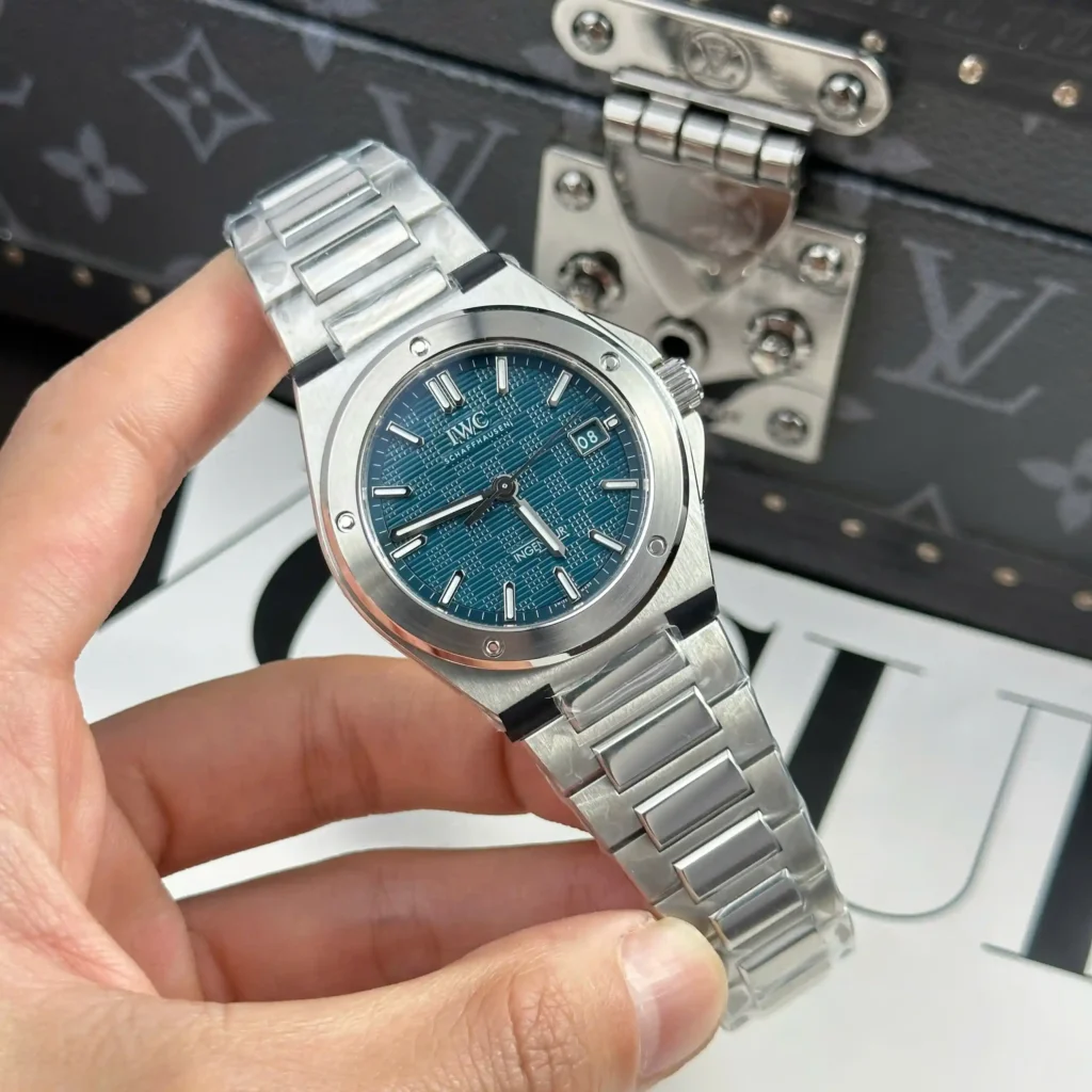 Super Clone IWC 40mm Steel — bracelet detail