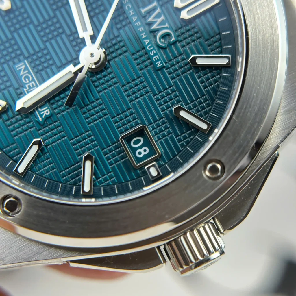 Super Clone IWC 40mm Steel — clasp and links