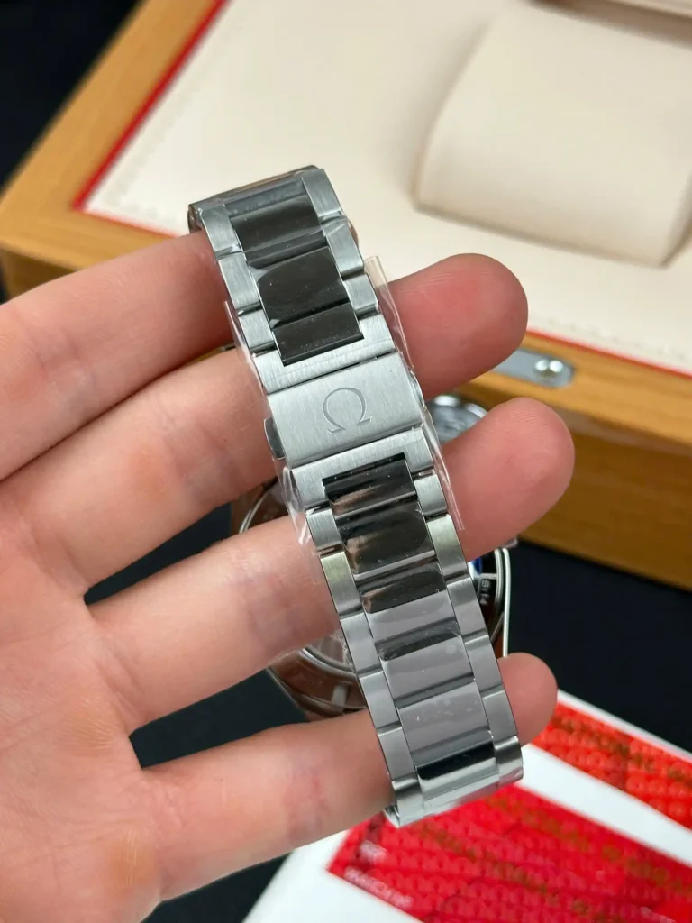Super Clone Omega 41mm Steel — view 11