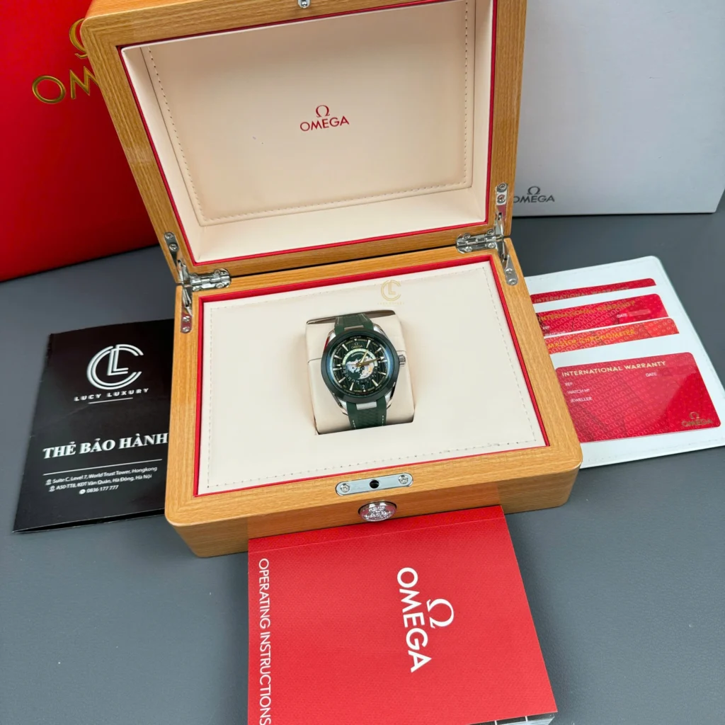 Super Clone Omega Seamaster Aqua Terra Worldtimer 43mm Green Dial — view 11