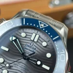 Super Clone Omega 42mm Steel — clasp and links
