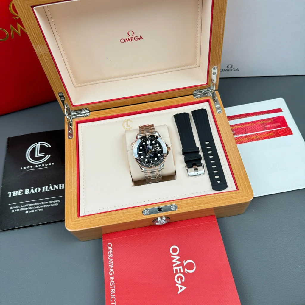 Super Clone Omega Seamaster Diver 300M 210.20.42.20.01.001 42mm Black Dial — view 11