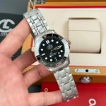 Super Clone Omega Seamaster Diver 300M 210.20.42.20.01.001 42mm Black Dial — case and bezel