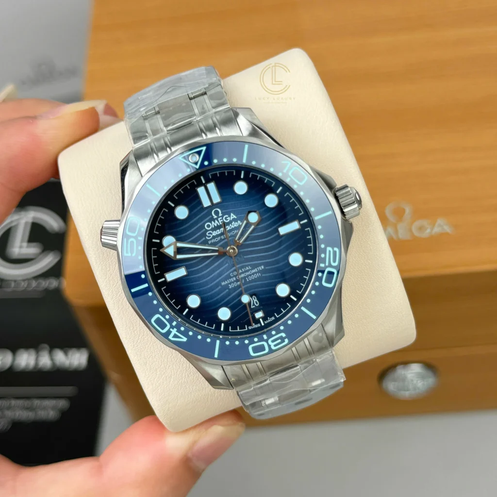 Super Clone Omega 42mm Steel — case and bezel
