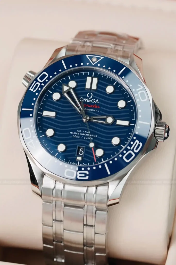 Super Clone Omega Seamaster Diver 300M Co‑Axial Master Chronometer 210.32.42.20.03.001 42mm Blue Dial — side profile