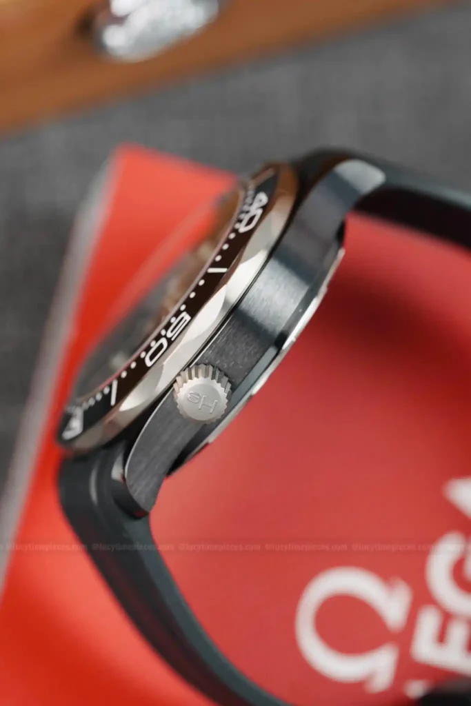 Super Clone Omega Seamaster Diver 300M Co‑Axial Master Chronometer 210.92.44.20.01.001 Black Dial Ceramic 42mm — view 11