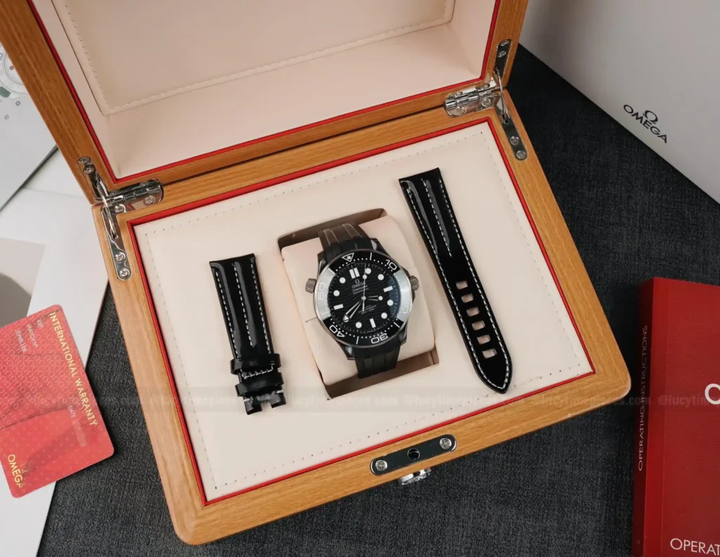 Super Clone Omega Seamaster Diver 300M Co‑Axial Master Chronometer 210.92.44.20.01.001 Black Dial Ceramic 42mm — dial close-up