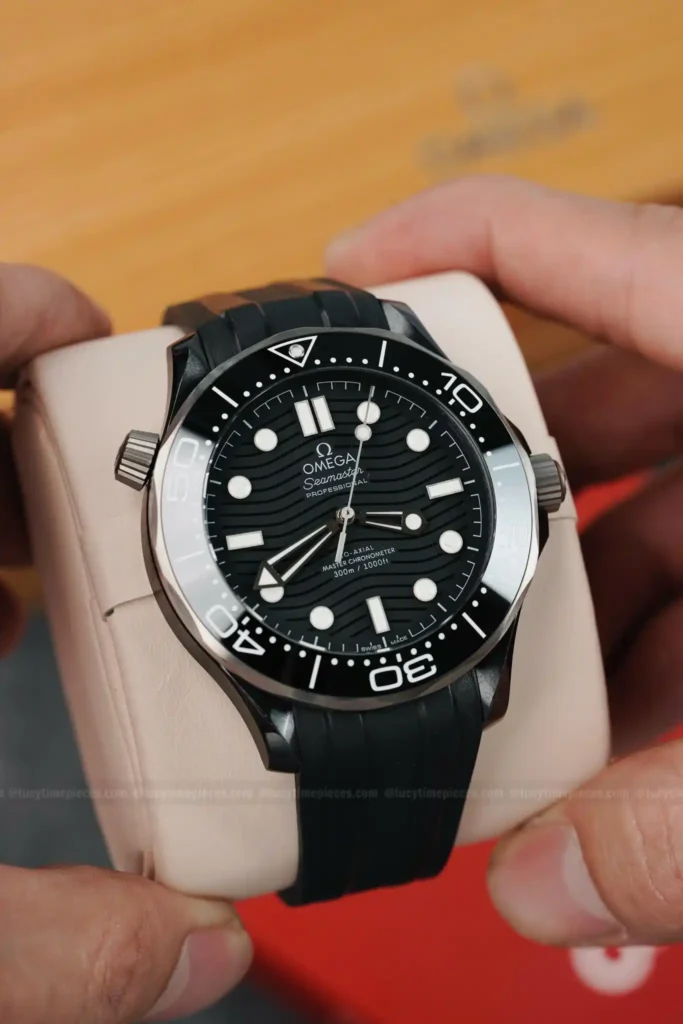 Super Clone Omega Seamaster Diver 300M Co‑Axial Master Chronometer 210.92.44.20.01.001 Black Dial Ceramic 42mm — side profile