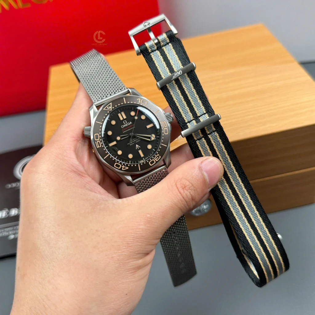 Super Clone Omega Seamaster Diver “James Bond 007 Edition” 42mm Black Dial Titanium — dial close-up