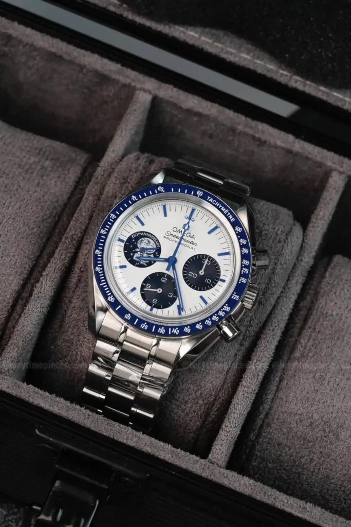 Super Clone Omega Speedmaster 50th Anniversary Co-Axial Chronometer Chronograph 310.32.42.50.02.001 42mm “Silver Snoopy Award” — dial close-up