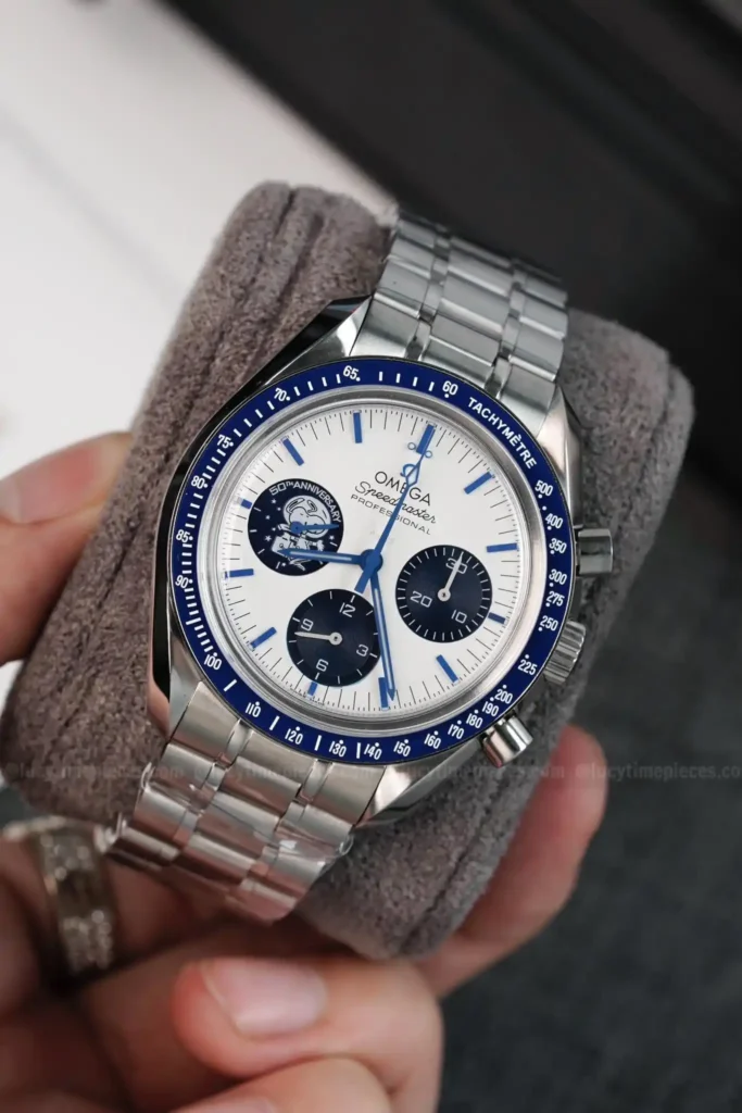 Super Clone Omega Speedmaster 50th Anniversary Co-Axial Chronometer Chronograph 310.32.42.50.02.001 42mm “Silver Snoopy Award” — bracelet detail