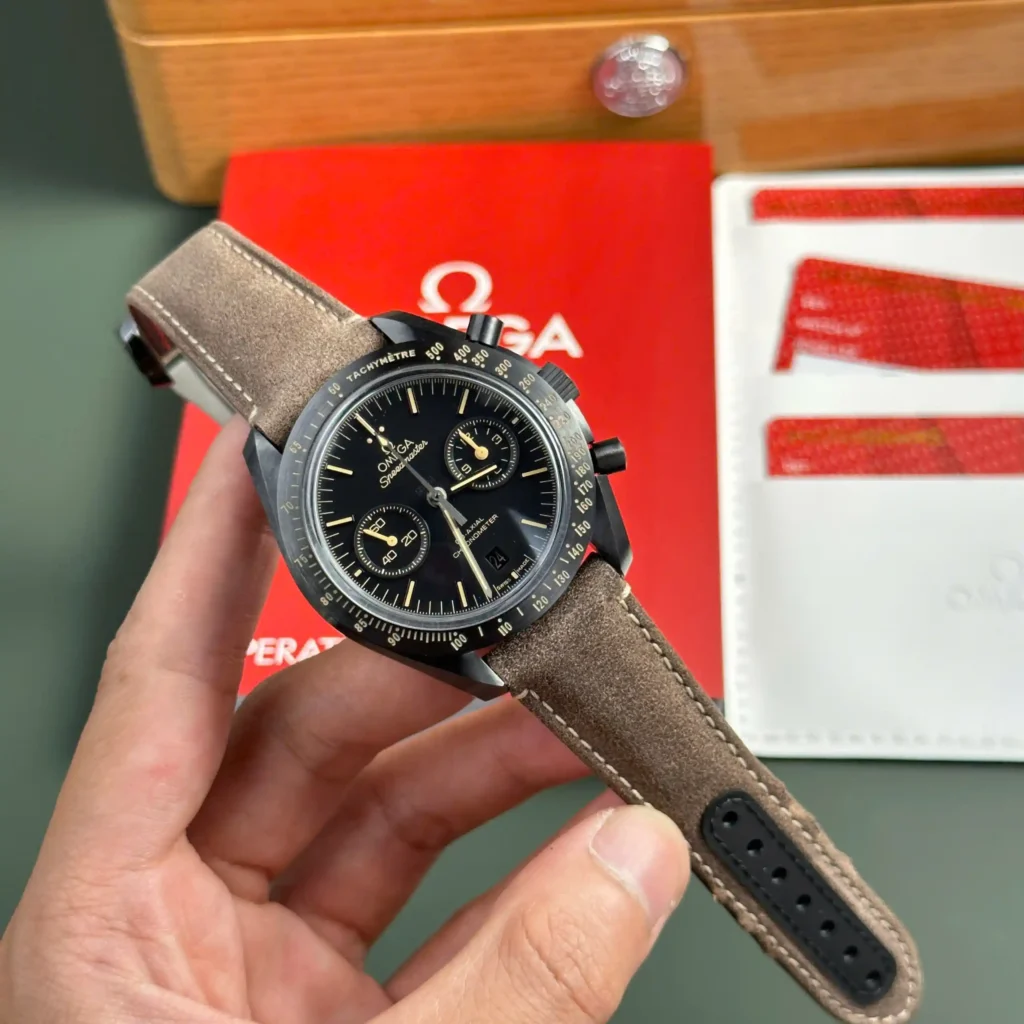 Super Clone Omega Speedmaster Dark Side of the Moon Vintage Black 311.92.44.51.01.006 44mm Black Ceramic — dial close-up