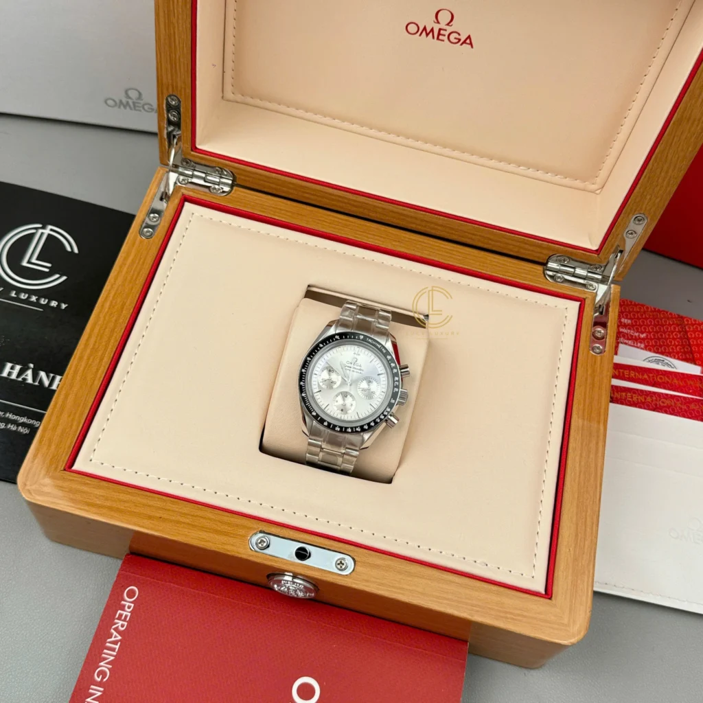 Super Clone Omega Speedmaster Moon Watch 310.30.42.50.04.001 42mm White Dial — view 10
