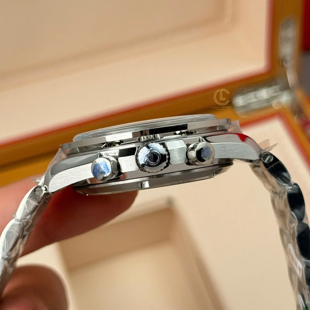Super Clone Omega Speedmaster Moon Watch 310.30.42.50.04.001 42mm White Dial — clasp and links