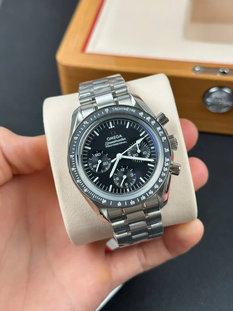 Super Clone Omega Steel — bracelet detail
