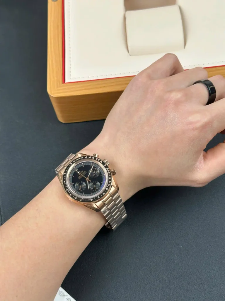 Super Clone Omega 42mm Steel — clasp and links