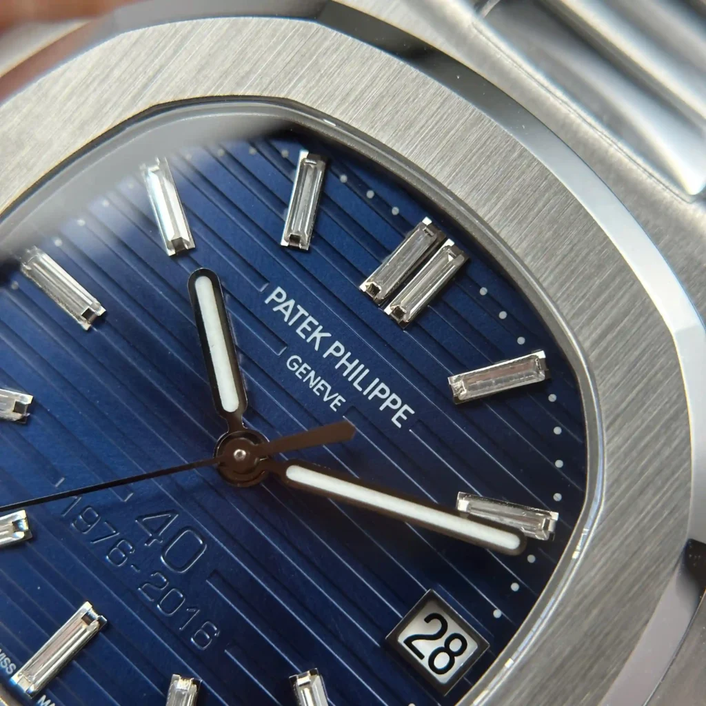 Super Clone Patek Philippe Nautilus 40mm Steel Bracelet Steel — side profile