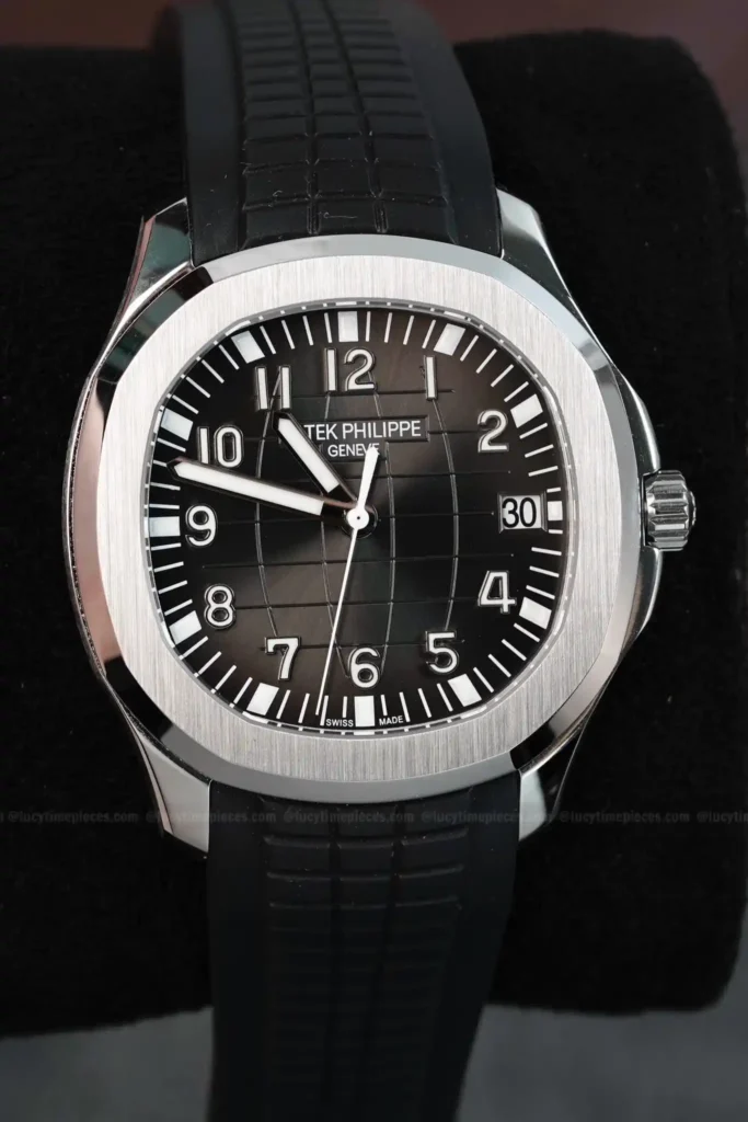 Super Clone Patek Philippe Aquanaut 40mm Rubber Strap Steel — side profile