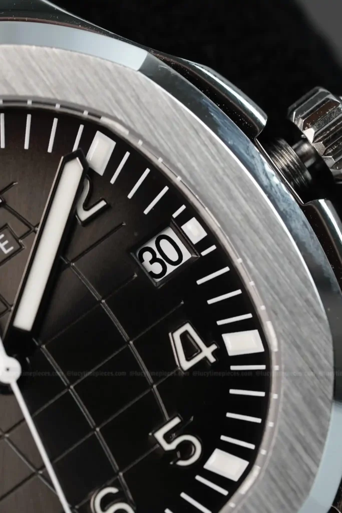 Super Clone Patek Philippe Aquanaut 40mm Rubber Strap Steel — movement / caseback view