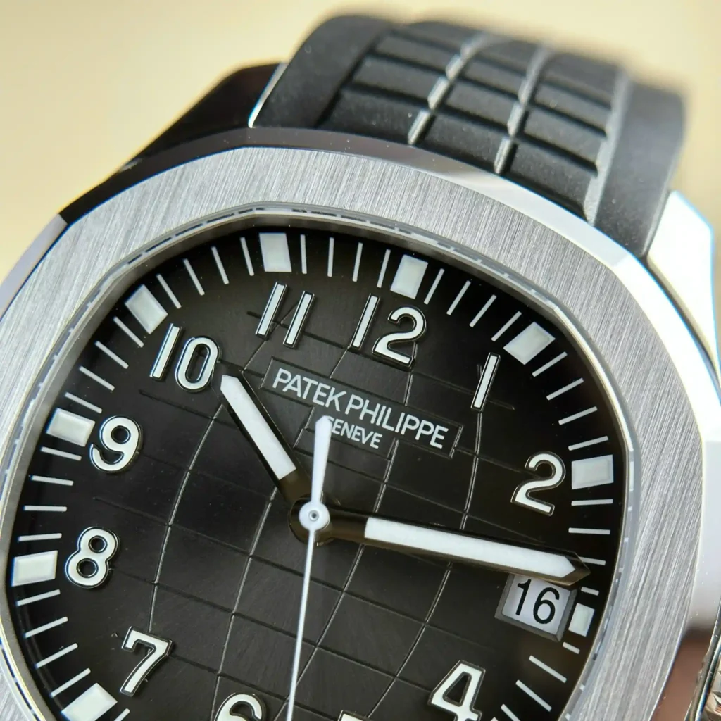 Super Clone Patek Philippe Aquanaut 5167A-001 Grey Dial V3 Update — clasp and links