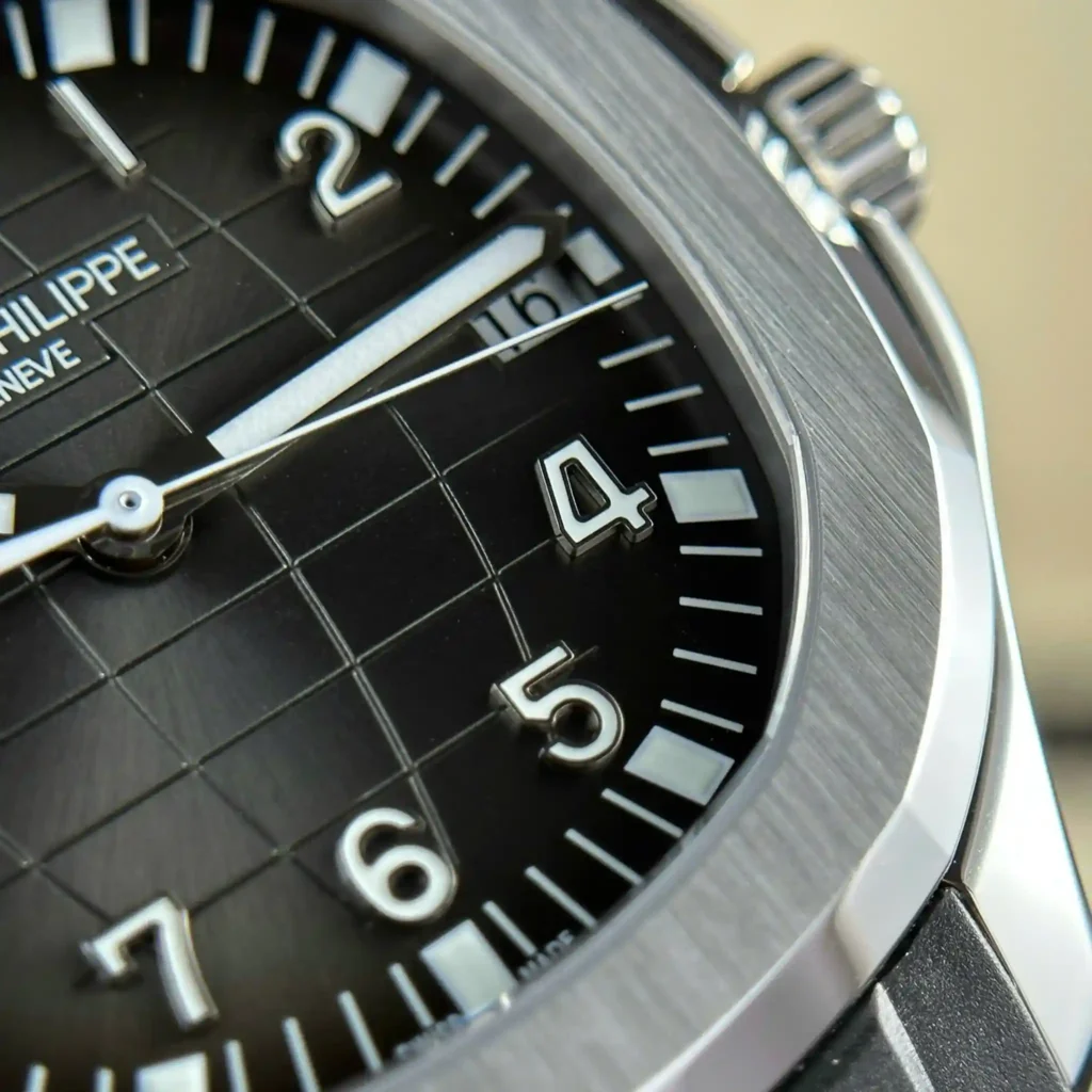 Super Clone Patek Philippe Aquanaut 5167A-001 Grey Dial V3 Update — on leather display