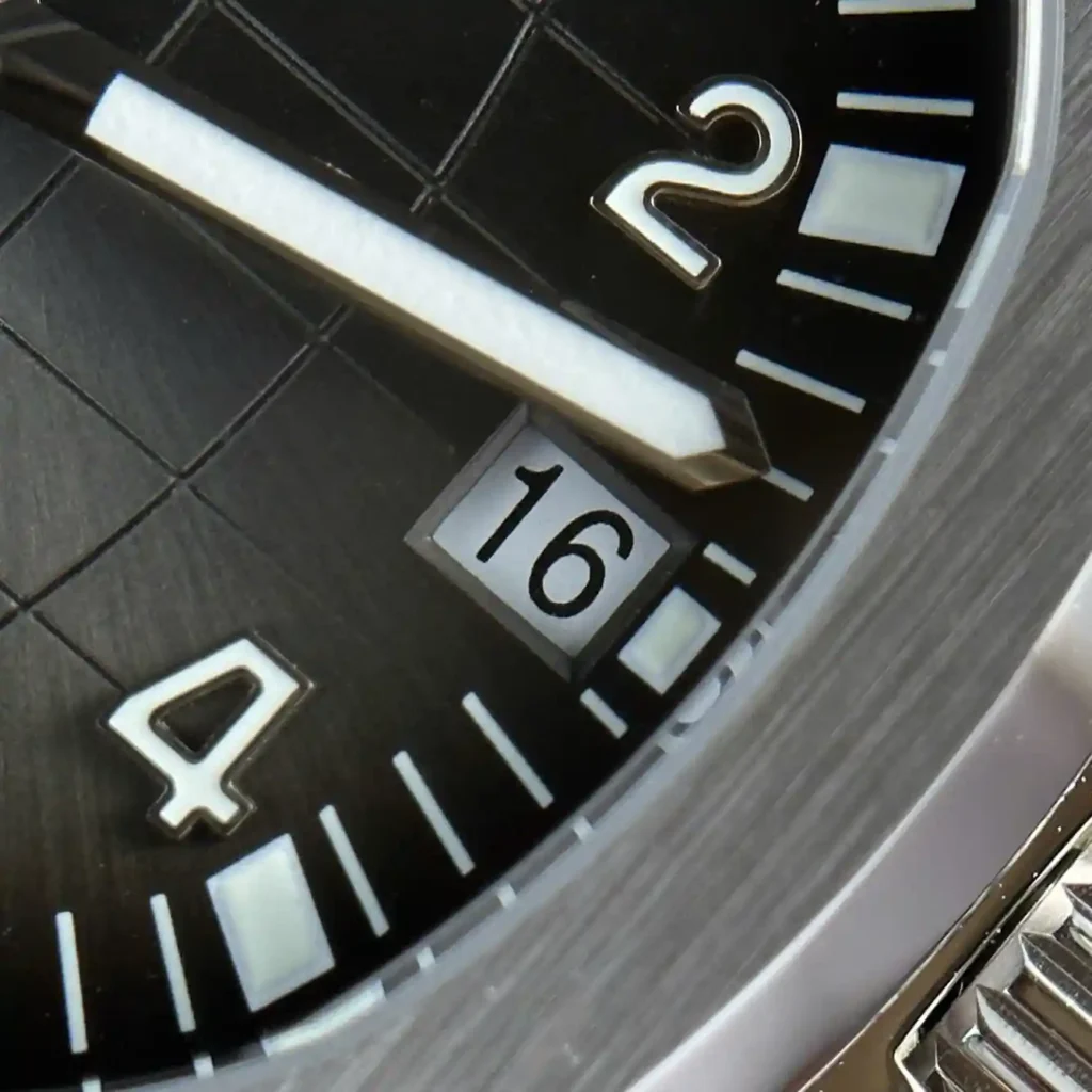 Super Clone Patek Philippe Aquanaut 5167A-001 Grey Dial V3 Update — movement / caseback view