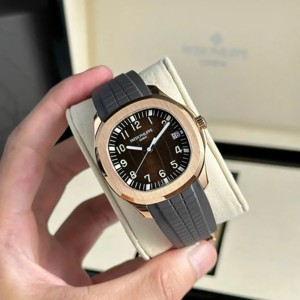 Super Clone Patek Philippe Aquanaut 5167R-001 Chocolate Dial V3 Update – — case and bezel