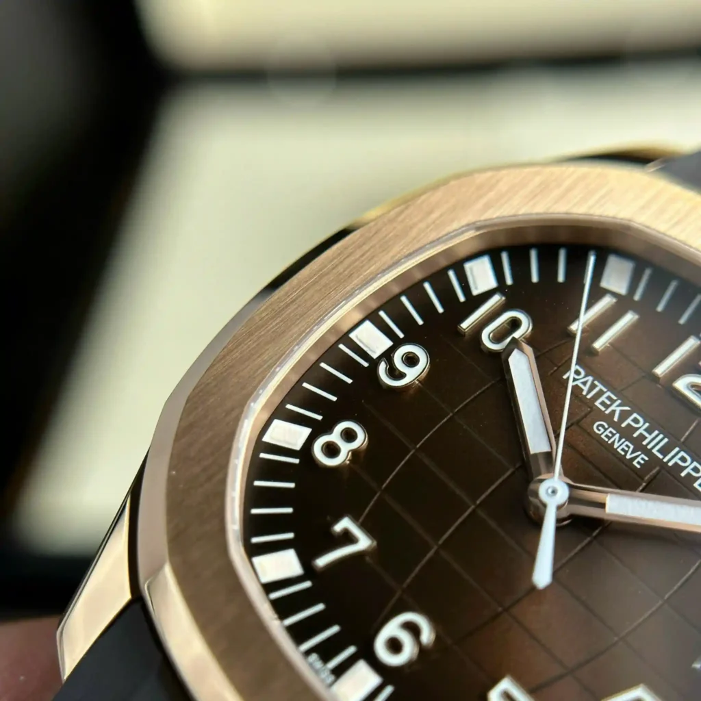 Super Clone Patek Philippe Aquanaut 5167R-001 Chocolate Dial V3 Update – — side profile