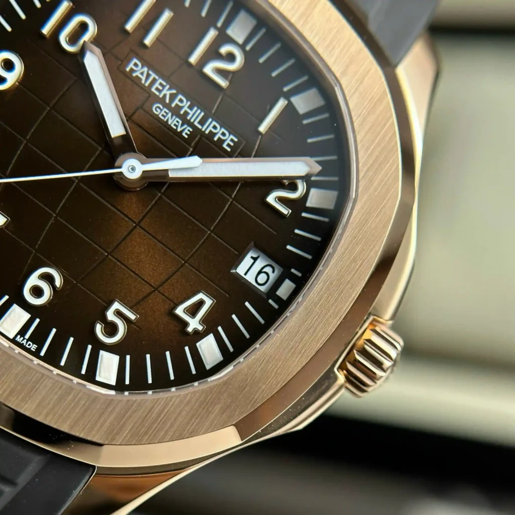 Super Clone Patek Philippe Aquanaut 5167R-001 Chocolate Dial V3 Update – — clasp and links