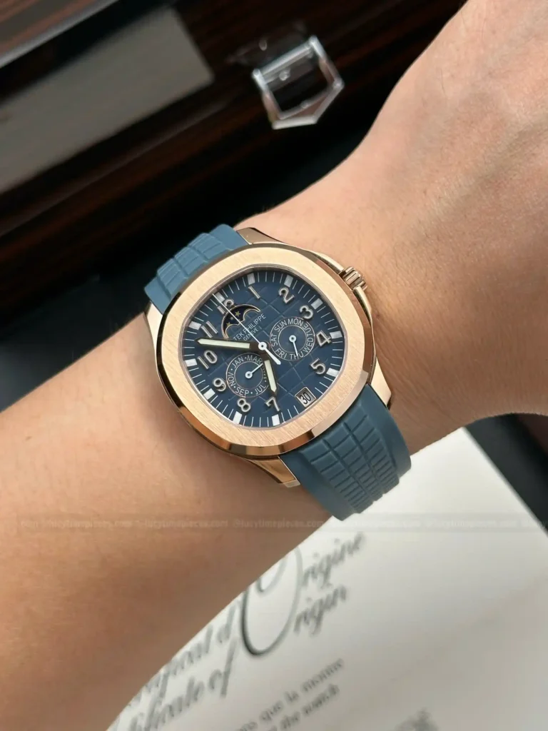 Super Clone Patek Philippe Aquanaut 5261A Moonphase Tifany Blue Rose 40mm – — case and bezel