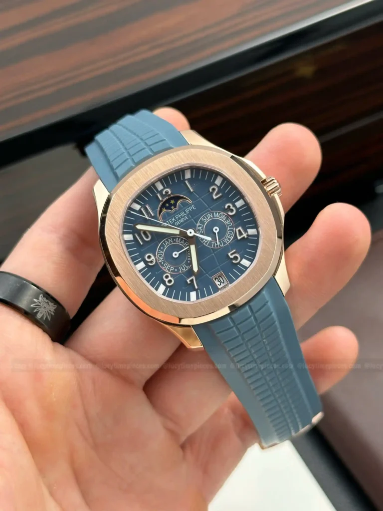 Super Clone Patek Philippe Aquanaut 5261A Moonphase Tifany Blue Rose 40mm – — bracelet detail