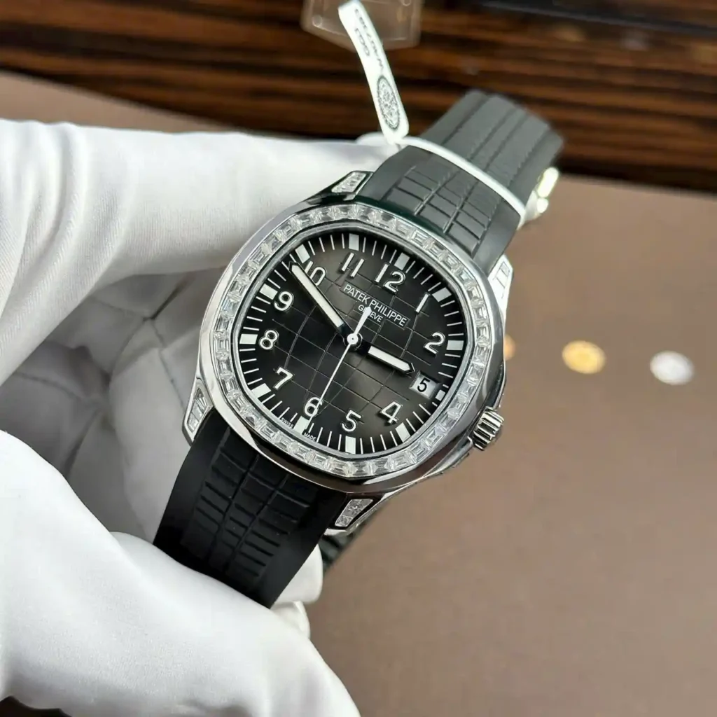 Super Clone Patek Philippe Aquanaut Diamonds 5167/300G-010 40mm – — case and bezel