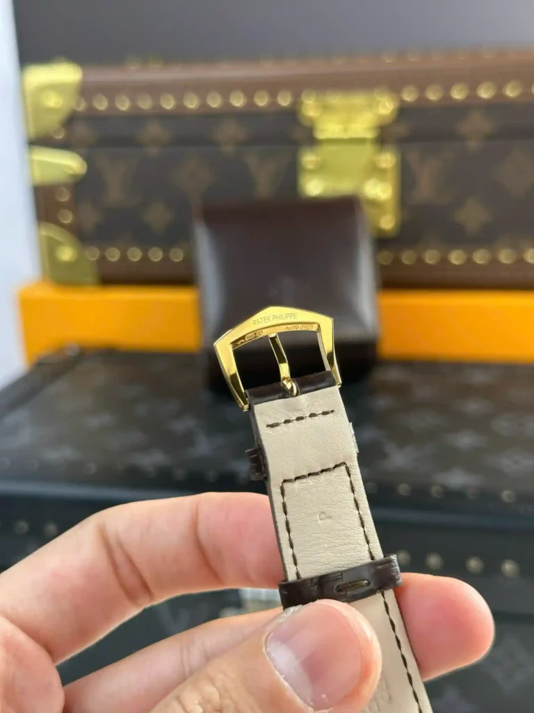 Super Clone Patek Philippe Calatrava 5227J-001 Yellow Gold Date Sweep Seconds 39mm – — view 9