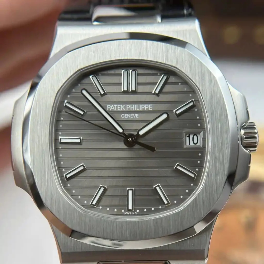 Super Clone Patek Philippe Nautilus 5711 WG Gray – — bracelet detail