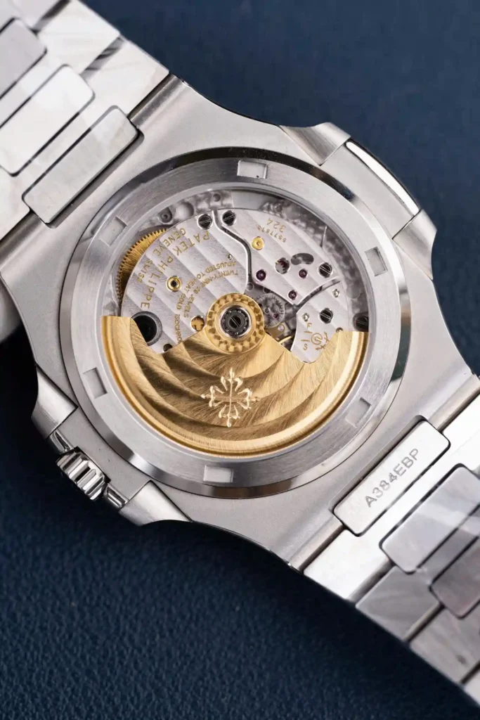 Super Clone Patek Philippe Nautilus 5711/1A-014 40mm Green Dial V3 Update — clasp and links