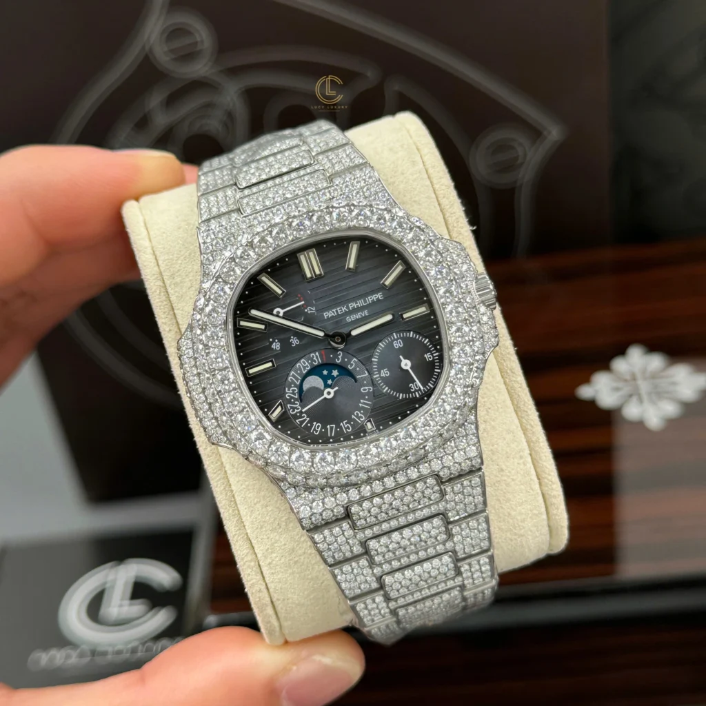 Super Clone Patek Philippe Nautilus 5712/1A 40mm Blue Dial Full Moissanite Hongkong – Customize Diamod — case and bezel