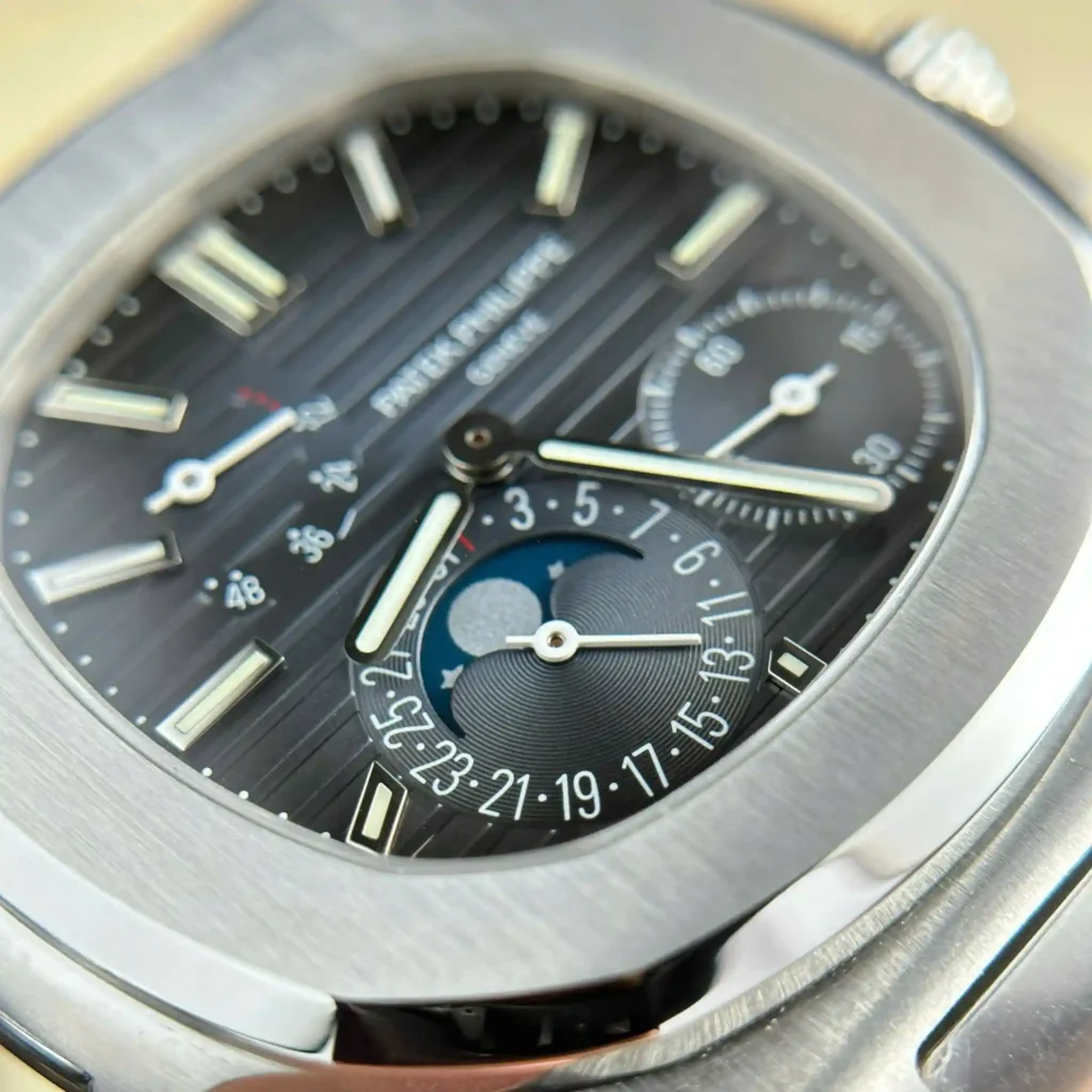 Super Clone Patek Philippe Nautilus 5712/1A – 001 Blue Dial V3 — clasp and links