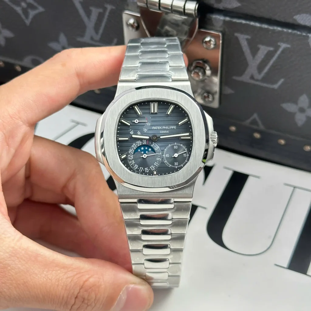 Super Clone Patek Philippe Nautilus 5712/1A – 001 Steels Blue Dial V3- – — case and bezel