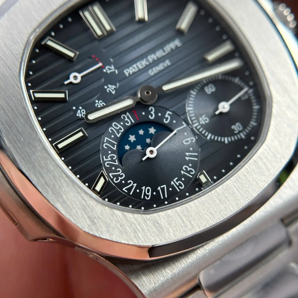Super Clone Patek Philippe Nautilus 5712/1A – 001 Steels Blue Dial V3- – — clasp and links