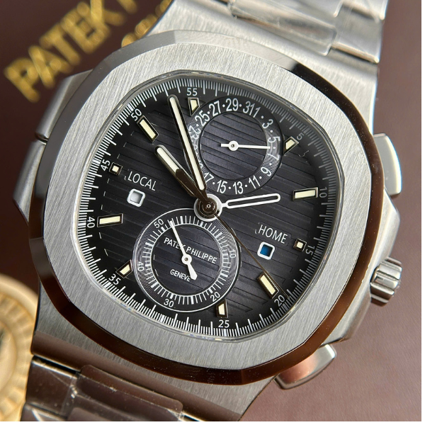 Super Clone Patek Philippe Nautilus 40mm Steel Bracelet Steel — side profile