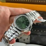 Super Clone Patek Philippe Patek Nautilus 5713G Green Dial 40mm Moissanite – Handcrafted Diamod — dial close-up