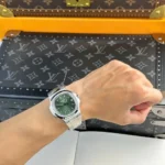 Super Clone Patek Philippe Patek Nautilus 5713G Green Dial 40mm Moissanite – Handcrafted Diamod — side profile