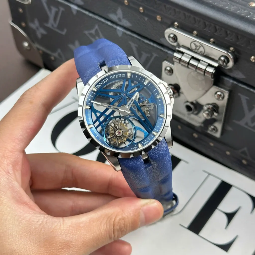 Super Clone Roger Dubuis Excalibur Double Tourbillon Cobalt RDDBEX1109 – — case and bezel